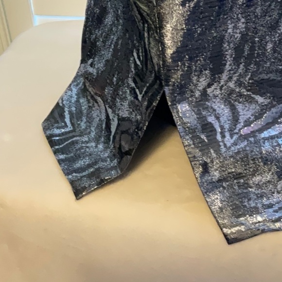 Calvin Klein - Picture 5 of 10